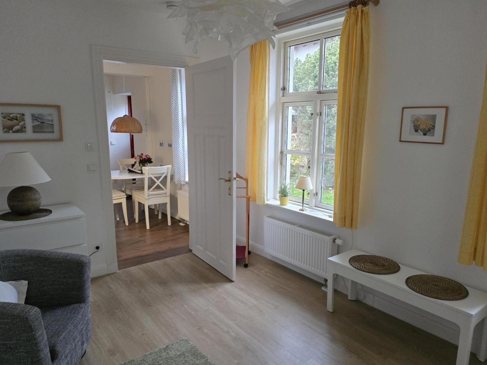 Ferienwohnung Hofidyll - Warnemuende Rostock Bagian luar foto